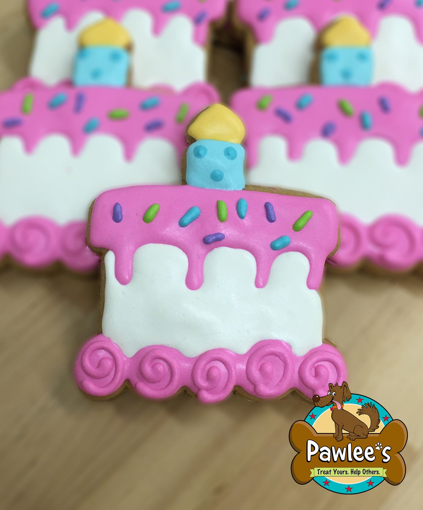 Barkday-Kuchen mit rosa Kerzenkeksen (mindestens 6 Stück bestellen)